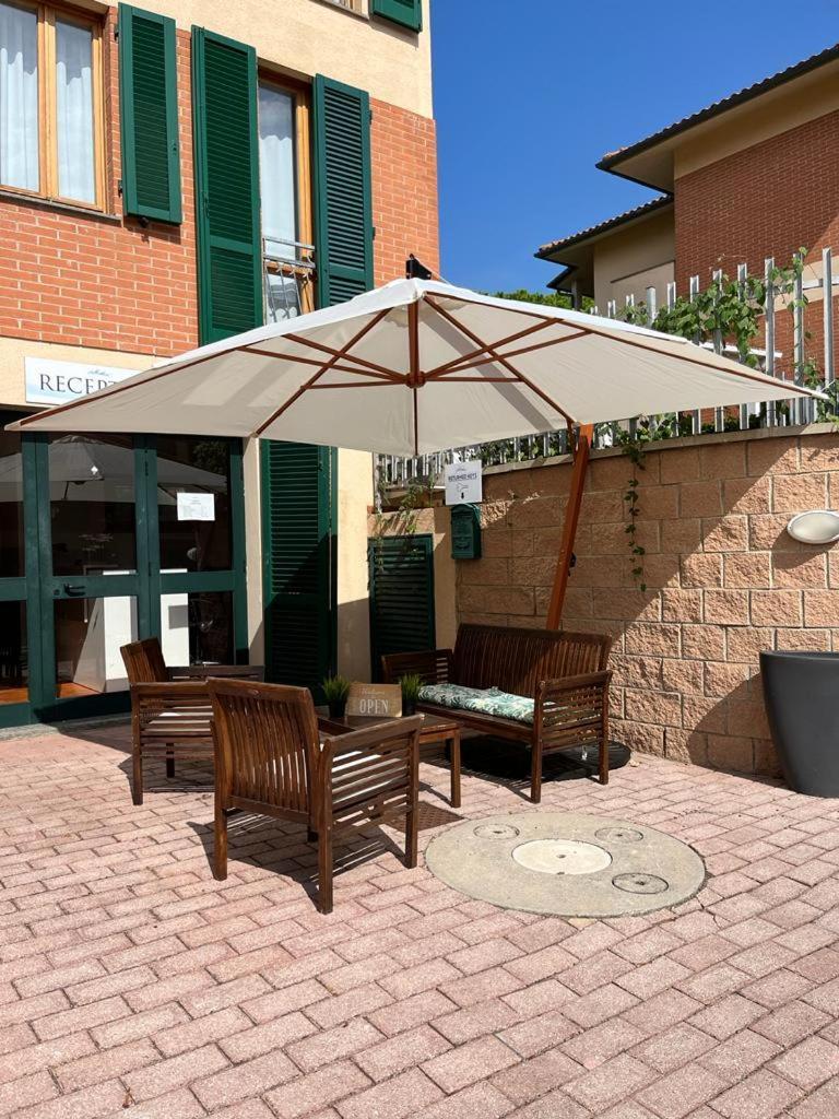Villaggio Mietta Castiglioncello Exteriér fotografie